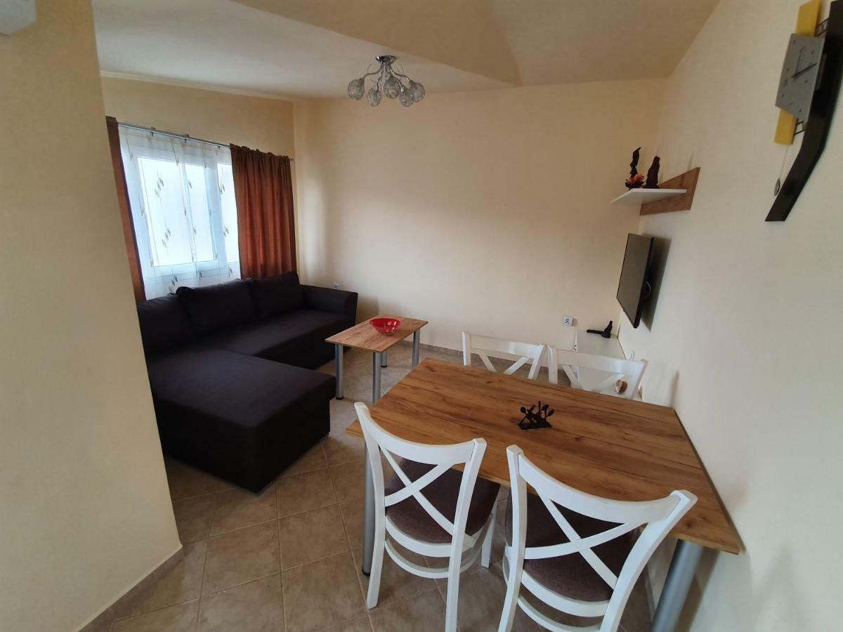 Tersus Apartment Varna Exterior photo