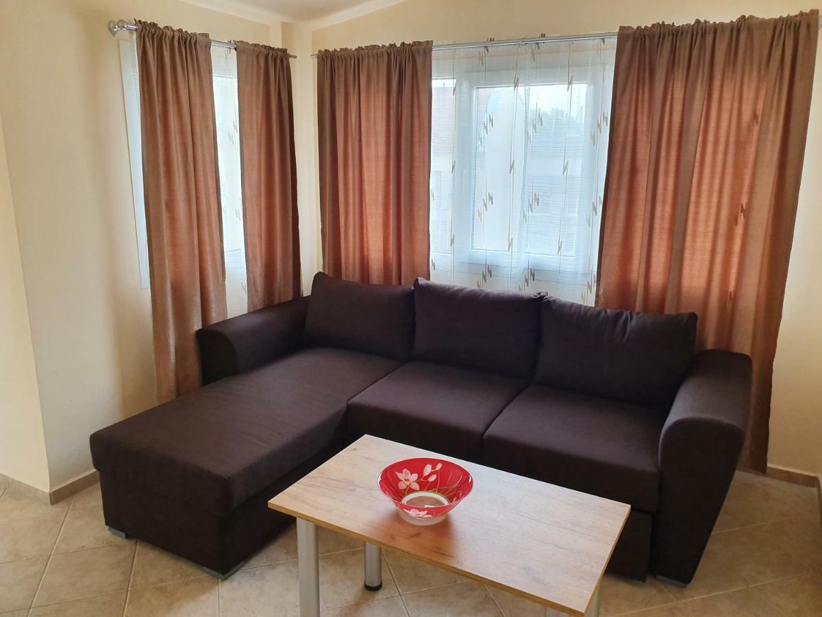 Tersus Apartment Varna Exterior photo